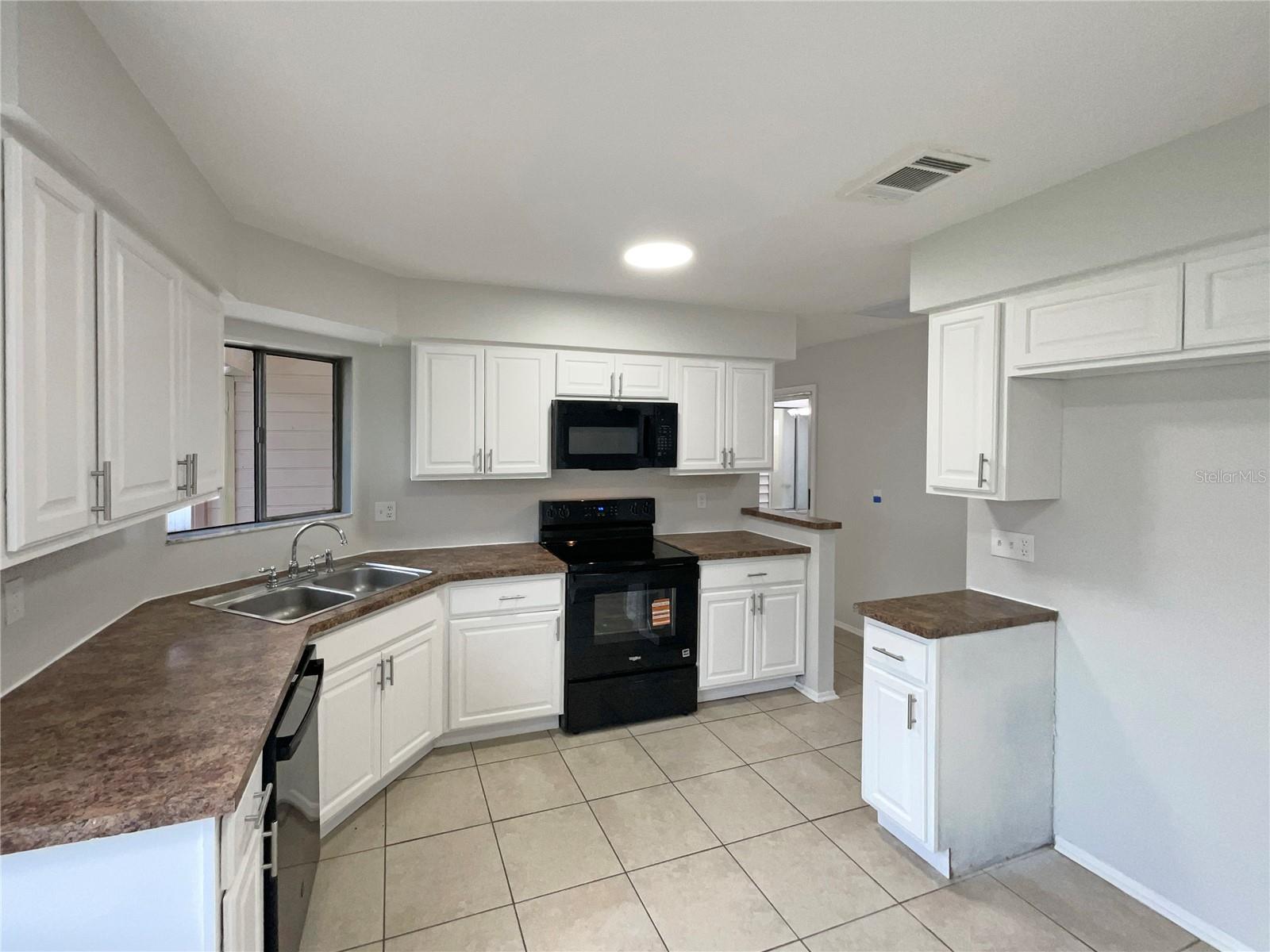 Image 2 of 20 For 2418 Turpin Drive