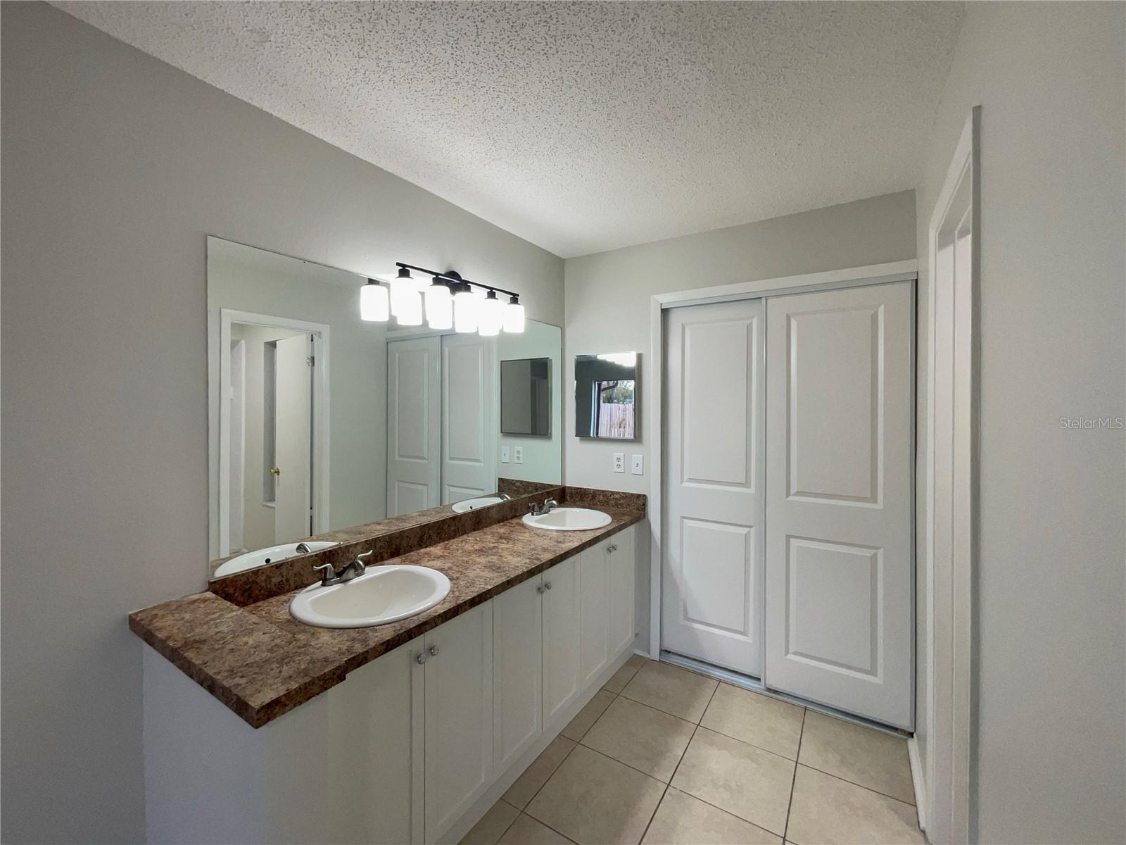 Image 7 of 20 For 2418 Turpin Drive