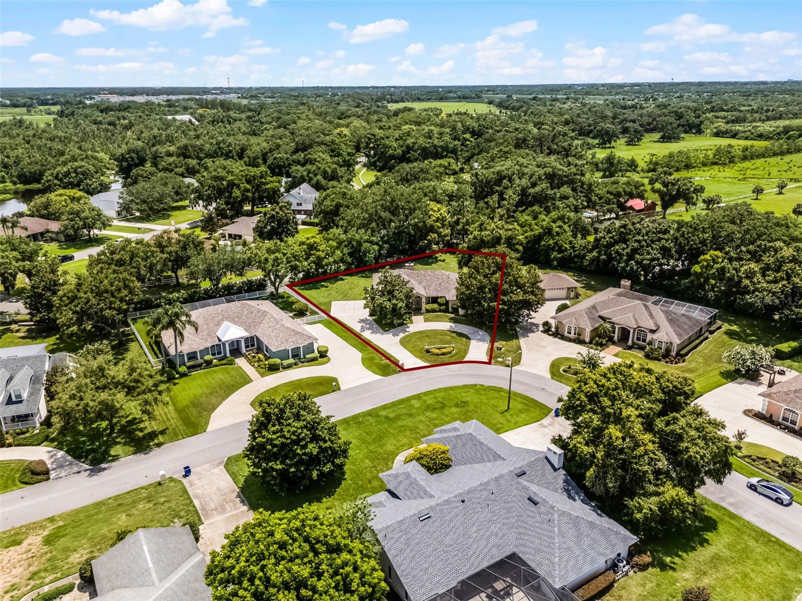 Image 14 of 21 For 707 Heritage Drive Ne