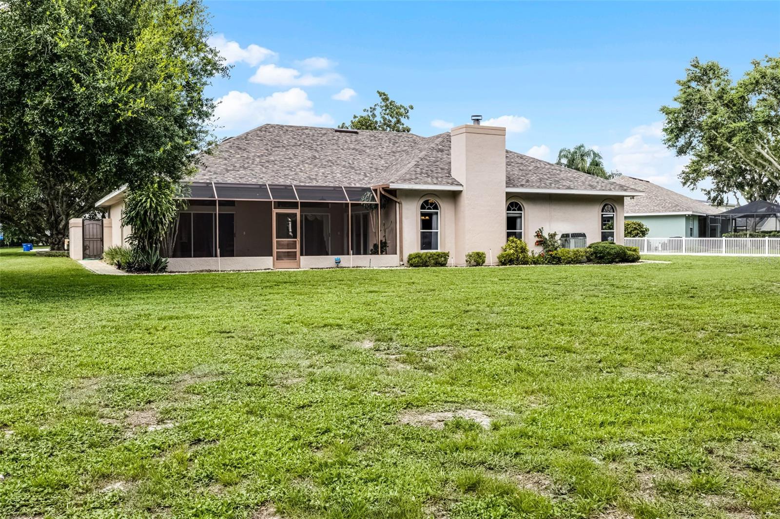 Image 17 of 21 For 707 Heritage Drive Ne