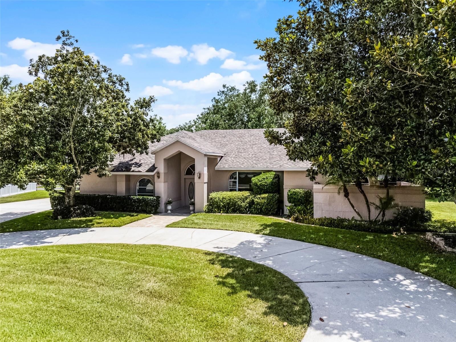 Image 18 of 21 For 707 Heritage Drive Ne