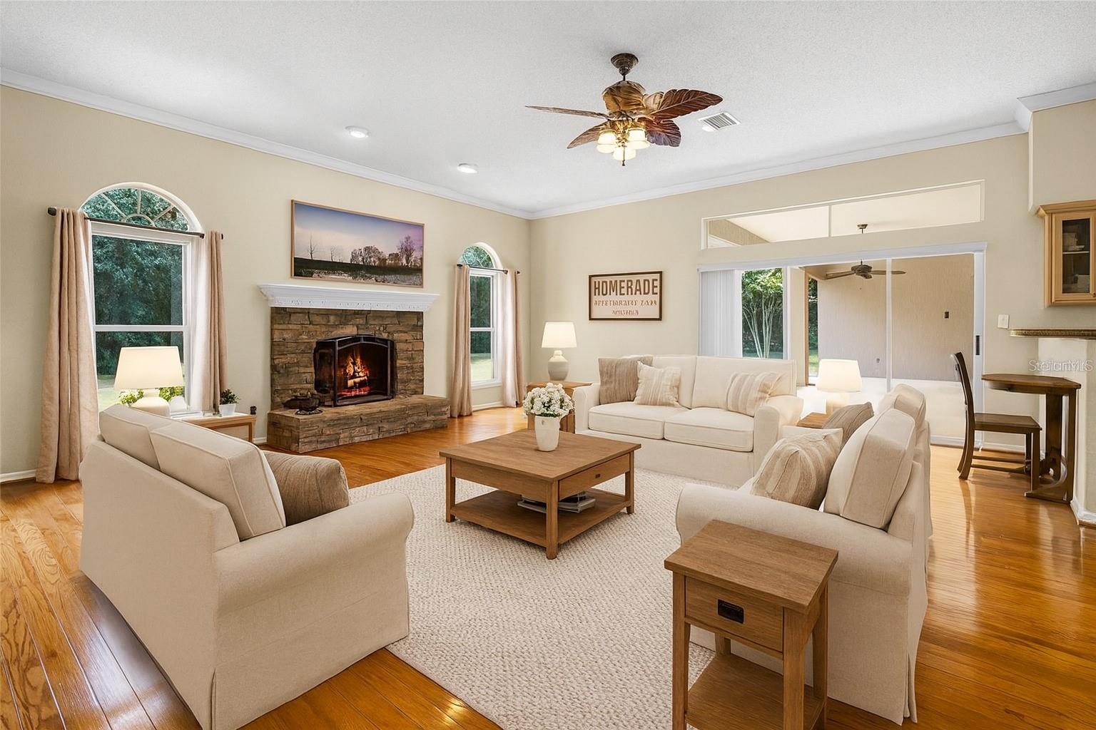 Image 3 of 21 For 707 Heritage Drive Ne