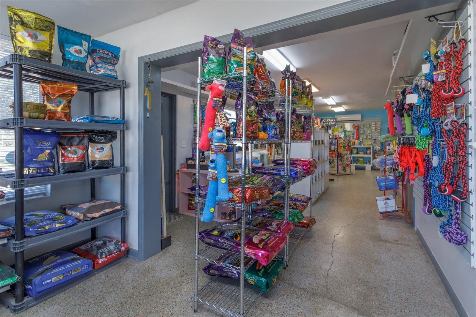 Image 11 of 35 For 1933 Volusia Avenue