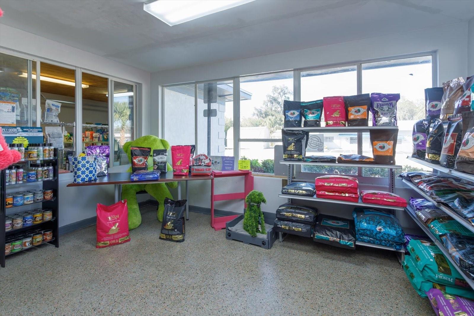 Image 13 of 35 For 1933 Volusia Avenue