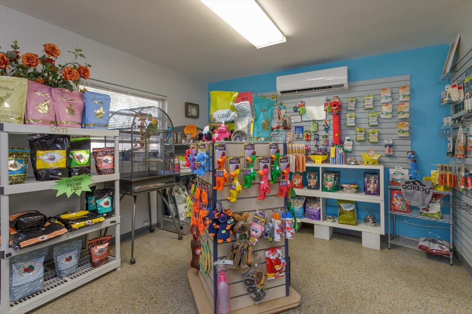 Image 16 of 35 For 1933 Volusia Avenue