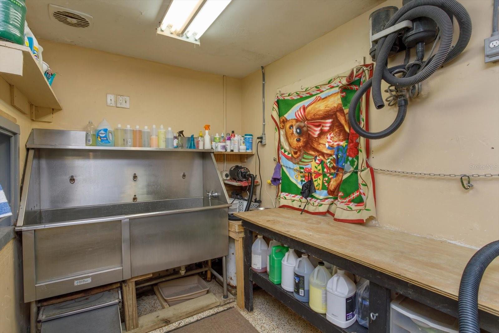 Image 23 of 35 For 1933 Volusia Avenue