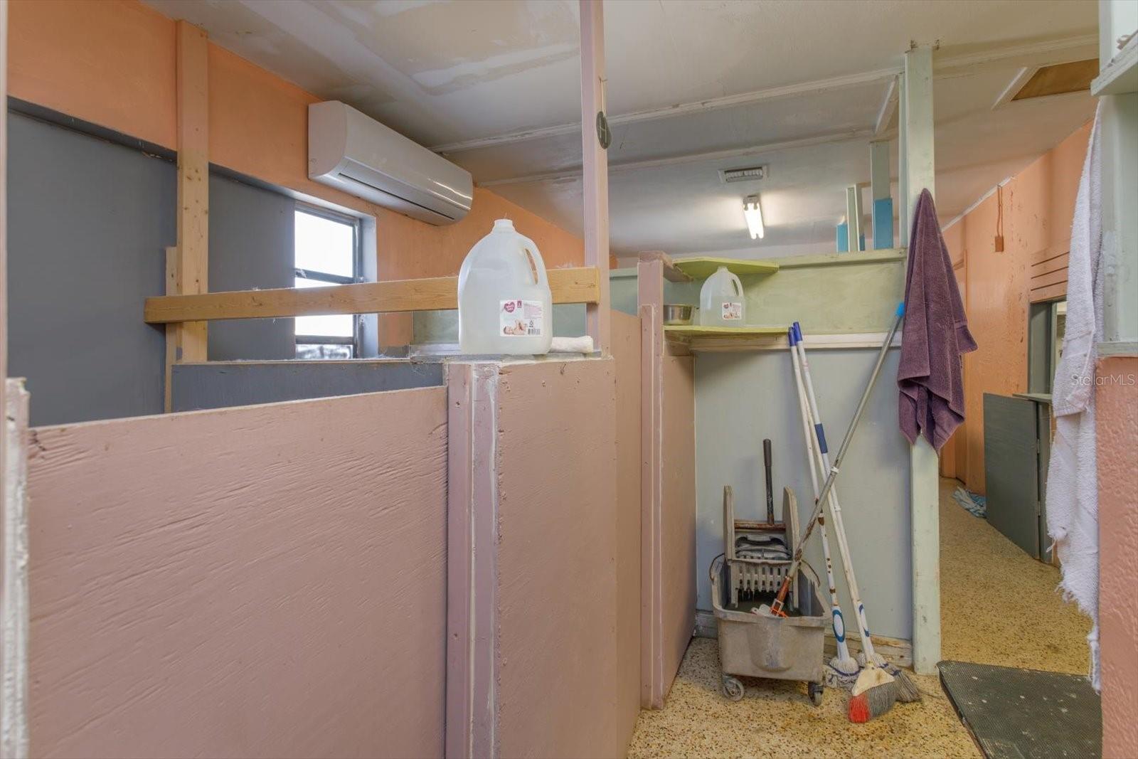 Image 25 of 35 For 1933 Volusia Avenue