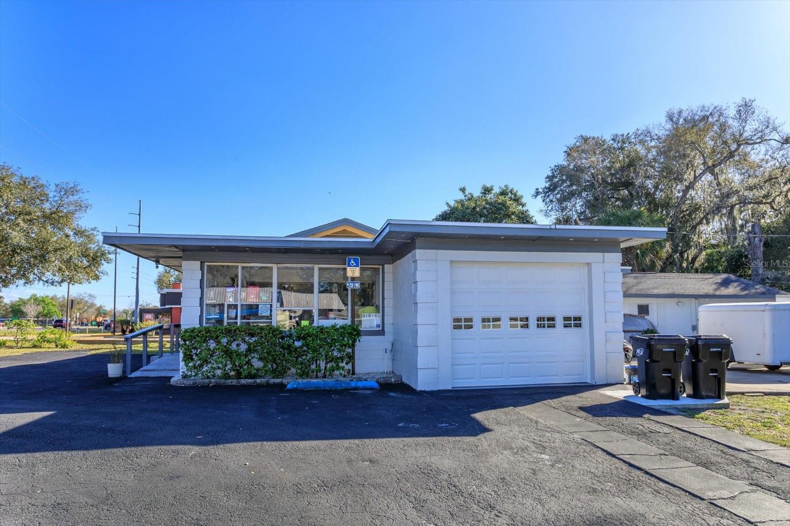 Image 6 of 35 For 1933 Volusia Avenue