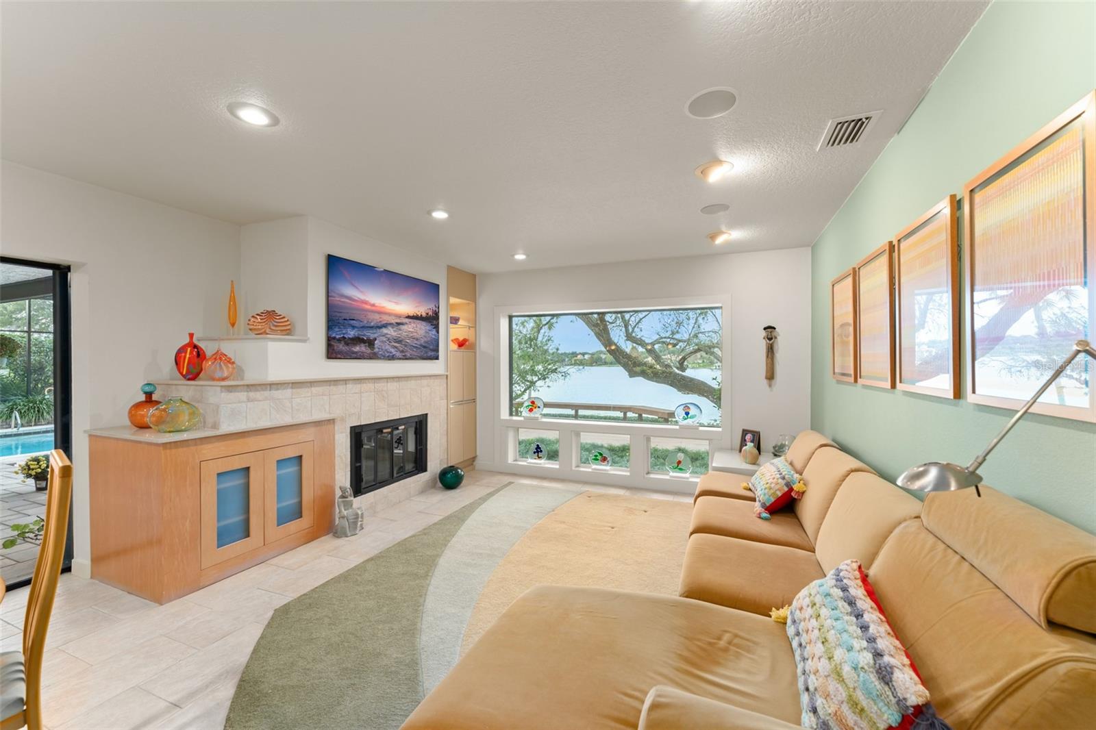 Image 16 of 61 For 150 Spring Cove Trail