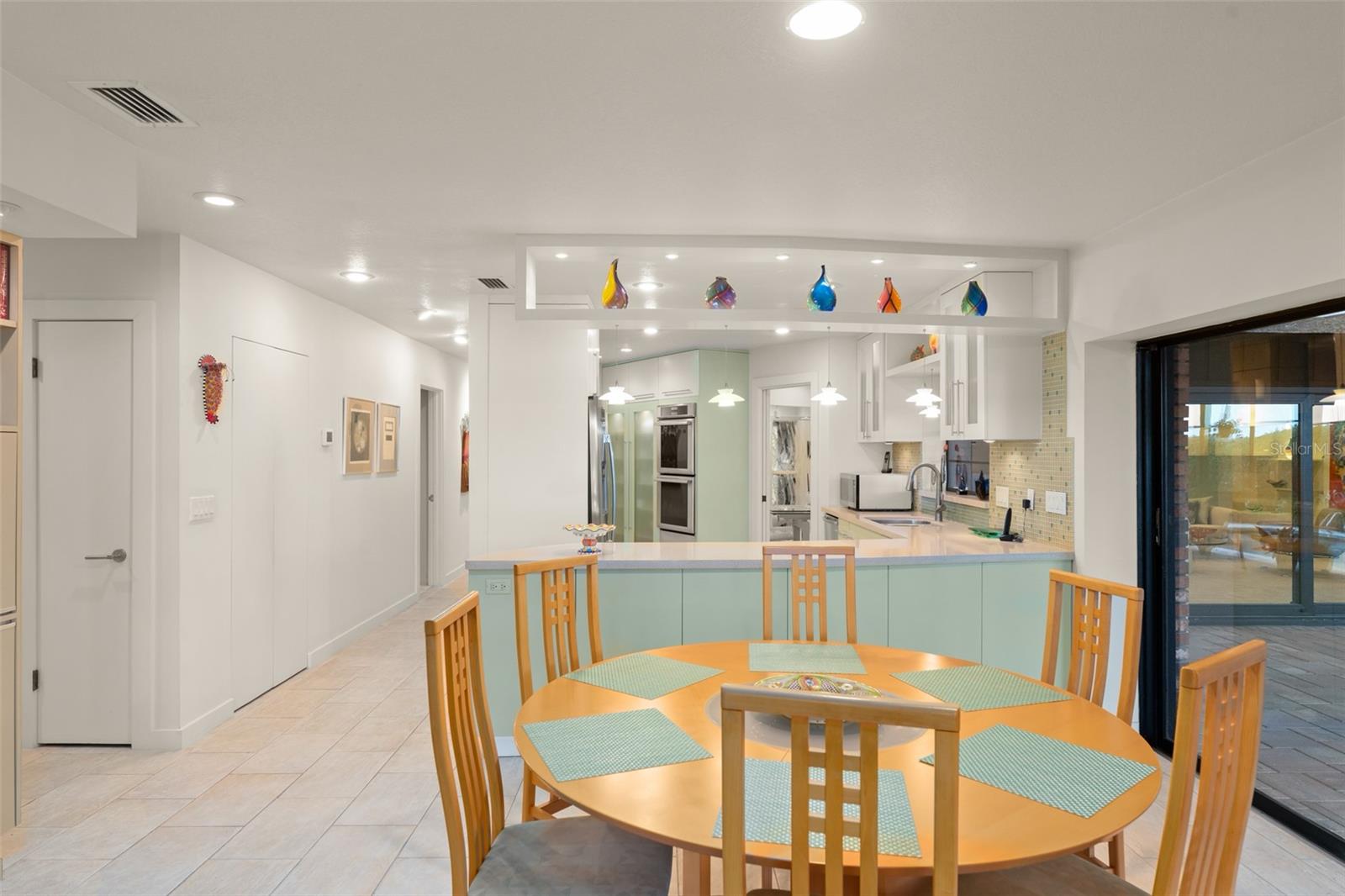 Image 21 of 61 For 150 Spring Cove Trail