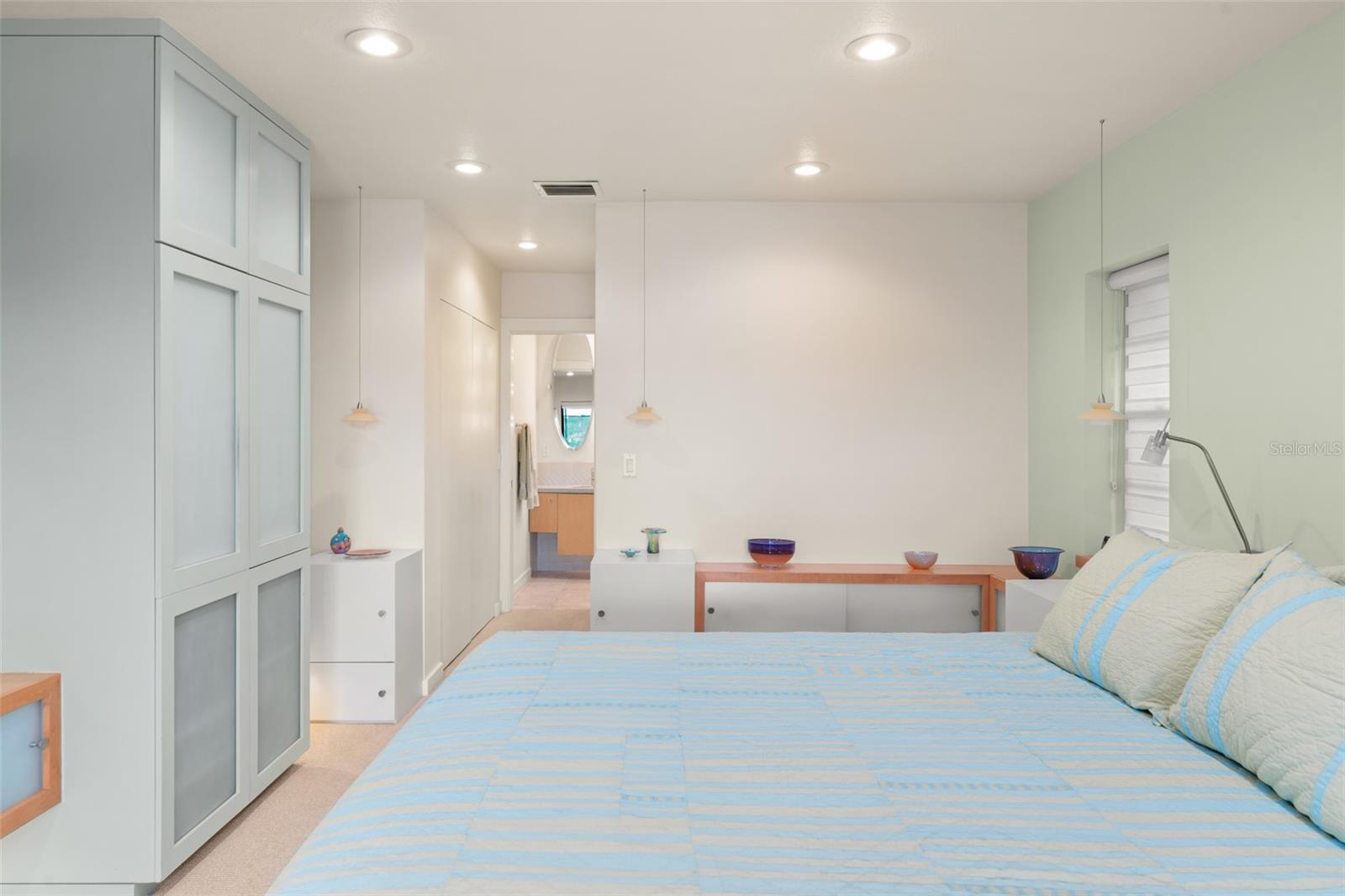 Image 31 of 61 For 150 Spring Cove Trail