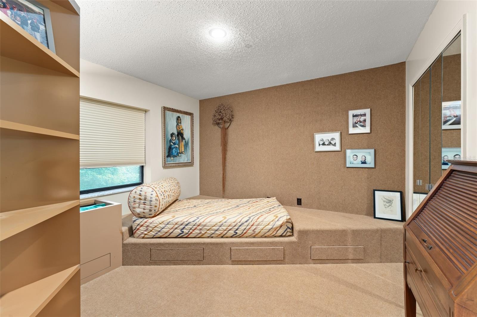 Image 37 of 61 For 150 Spring Cove Trail