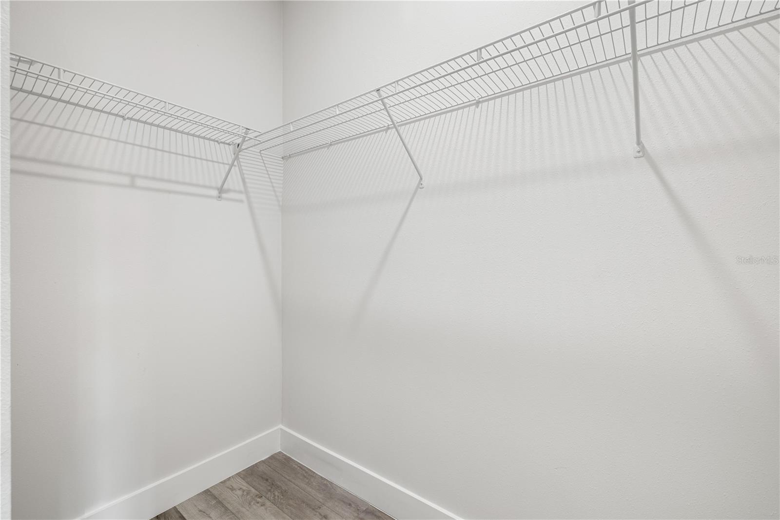 Image 22 of 26 For 16969 30th Avenue Road