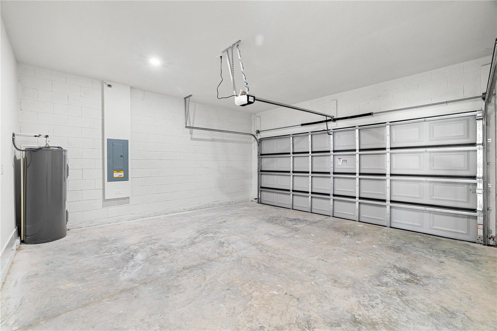 Image 9 of 26 For 16969 30th Avenue Road