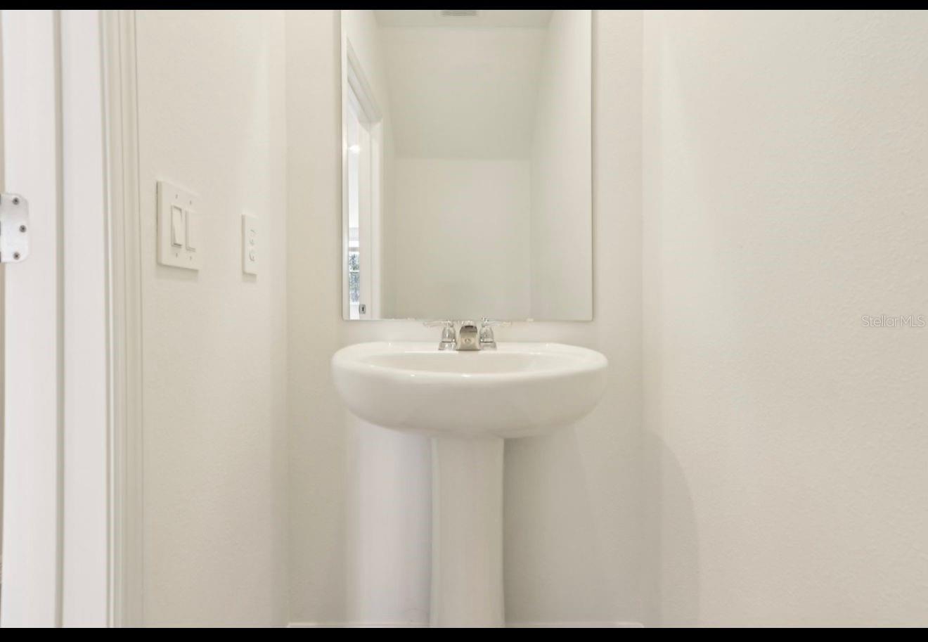 Image 31 of 34 For 16390 Bird Of Paradise Avenue