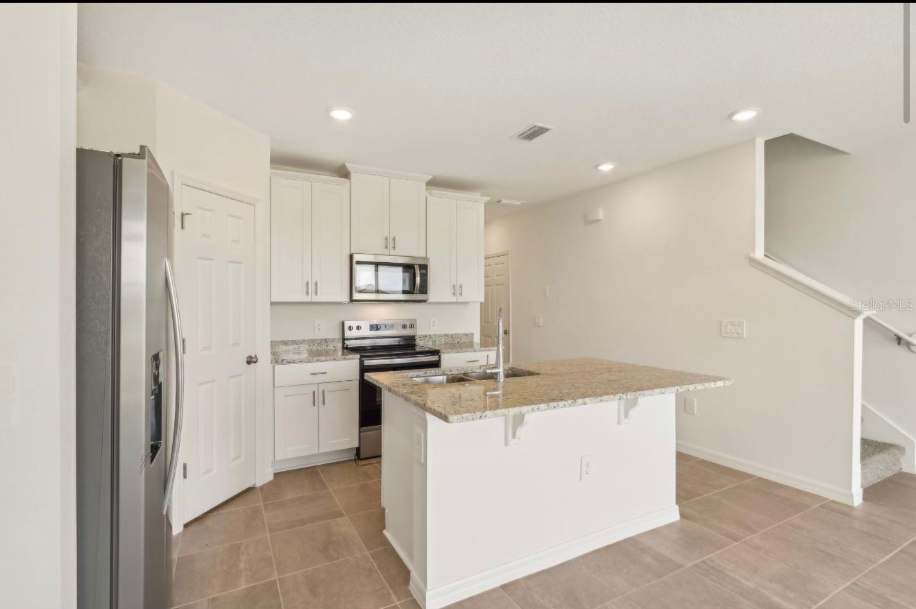 Image 6 of 34 For 16390 Bird Of Paradise Avenue