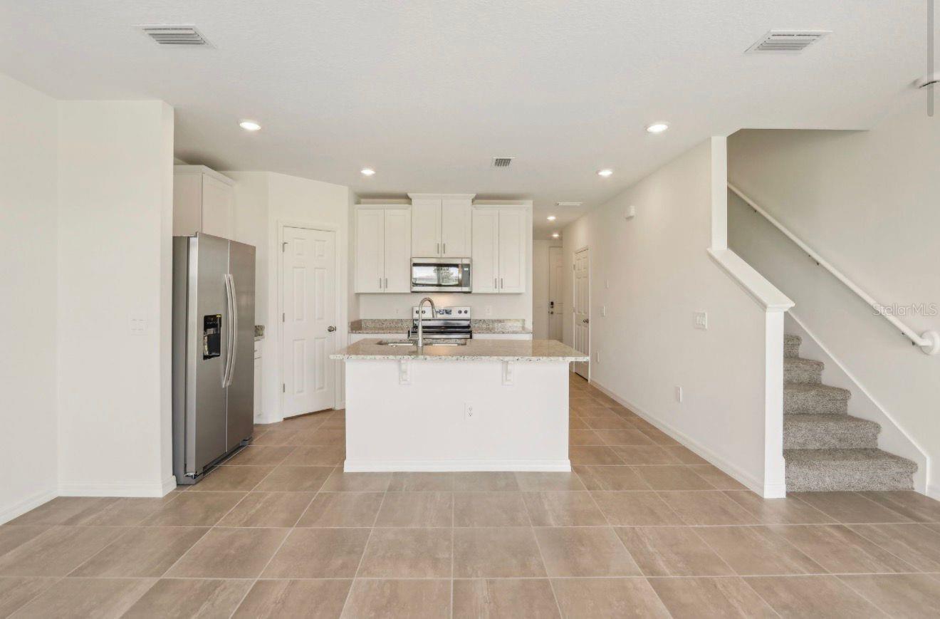 Image 8 of 34 For 16390 Bird Of Paradise Avenue