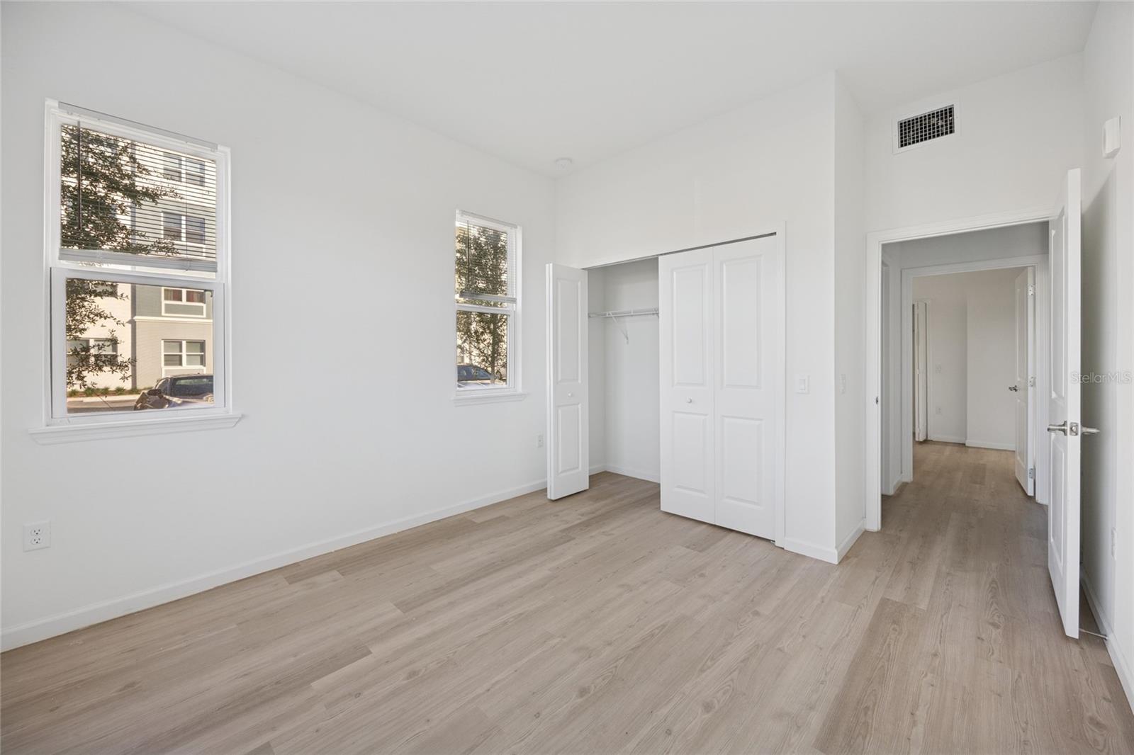 Image 18 of 21 For 1210 Southstation Place 202