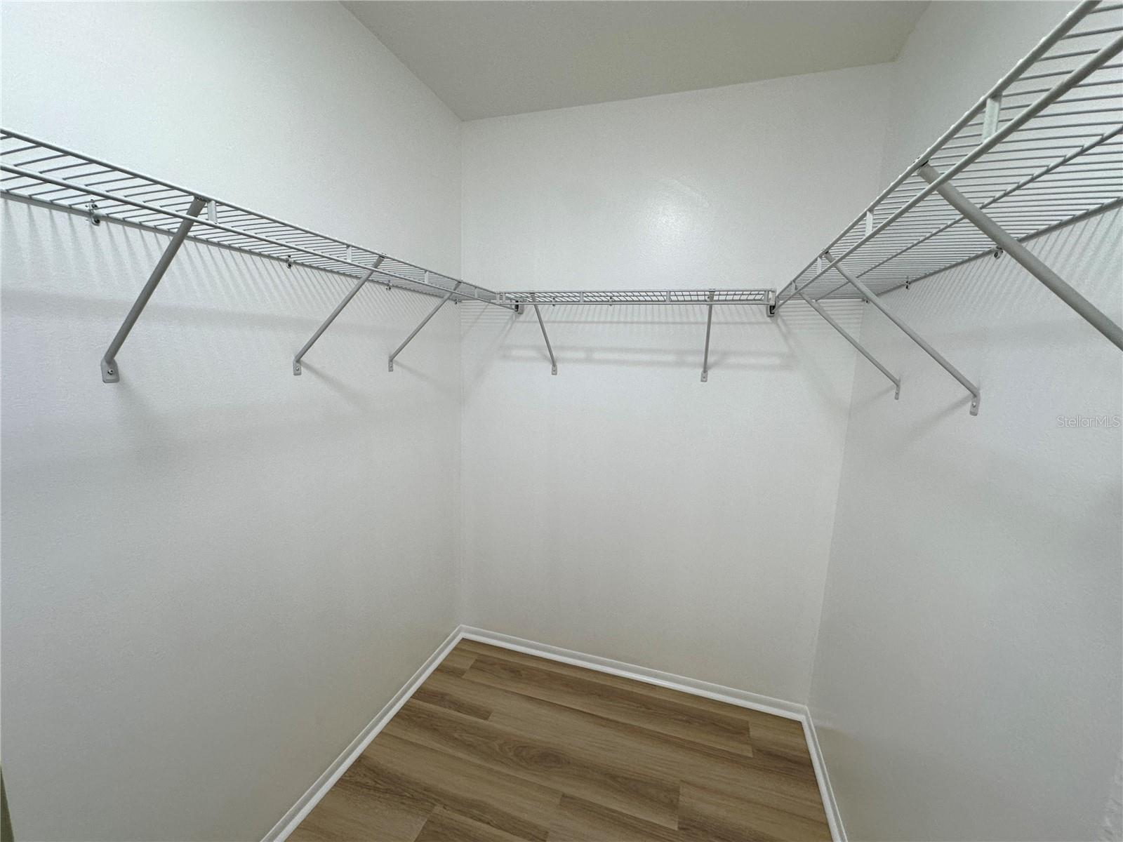 Image 28 of 51 For 525 Oak Terrace 121