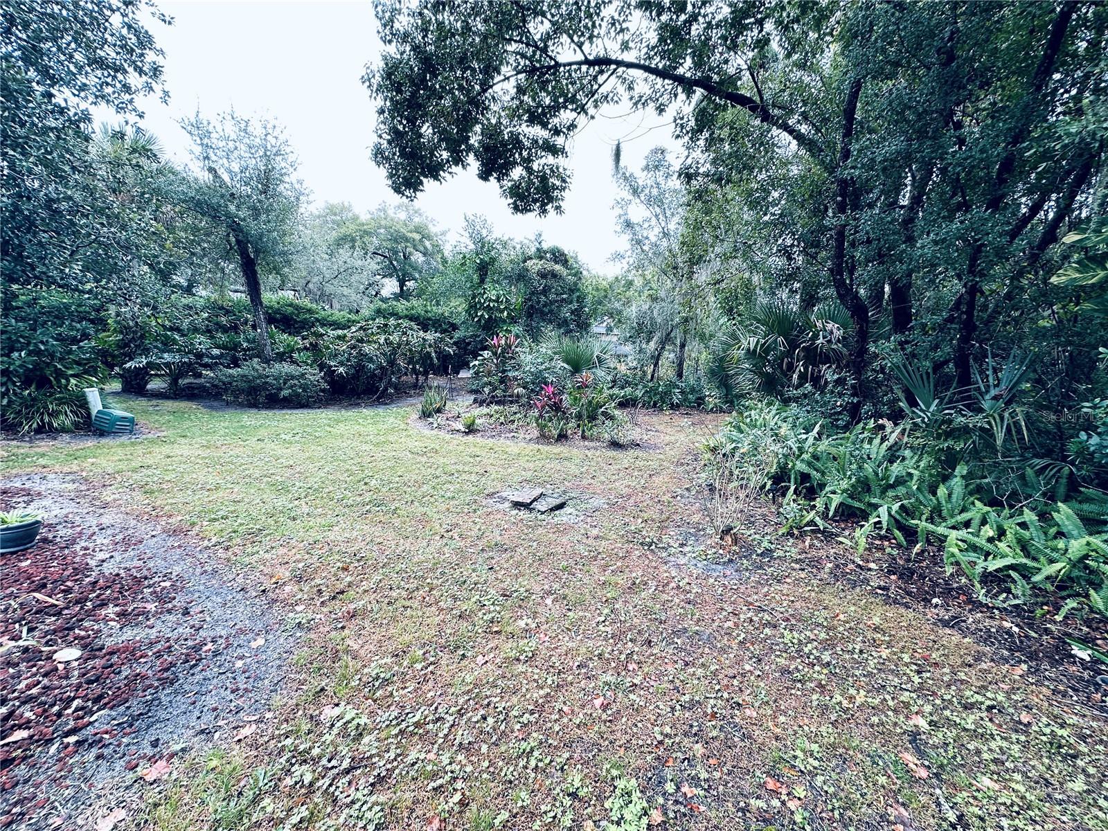 Image 32 of 51 For 525 Oak Terrace 121