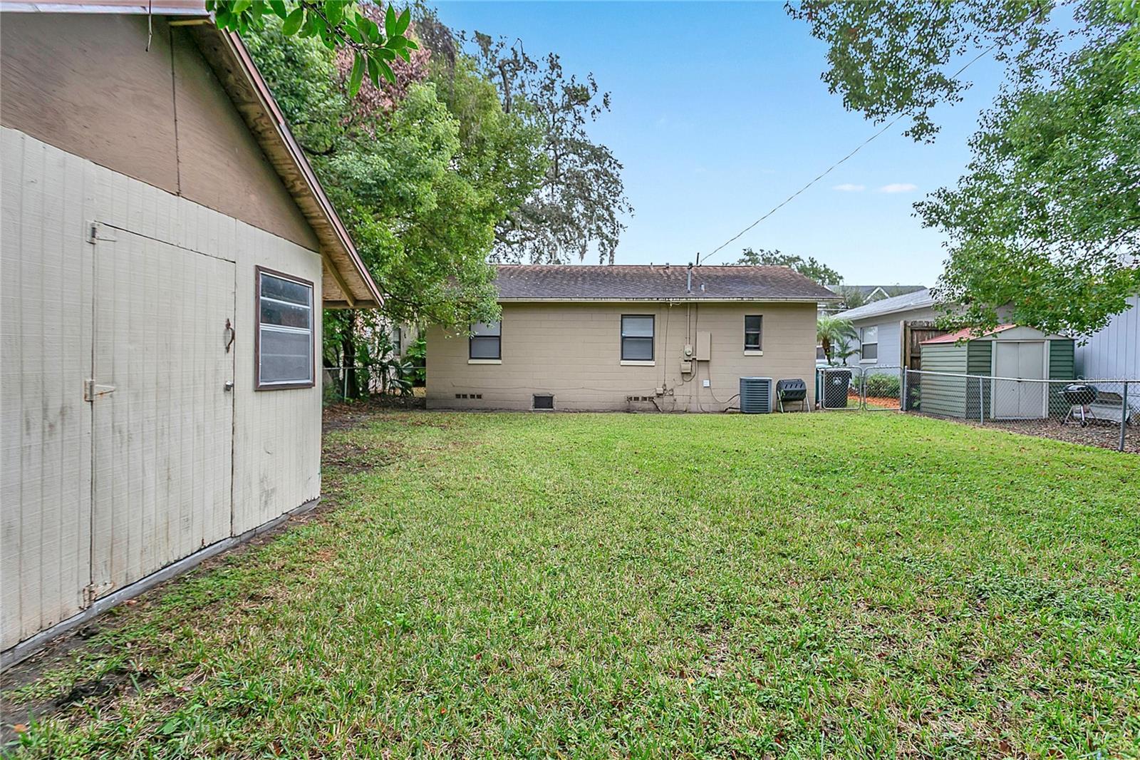 Image 20 of 26 For 1700 Ferris Avenue