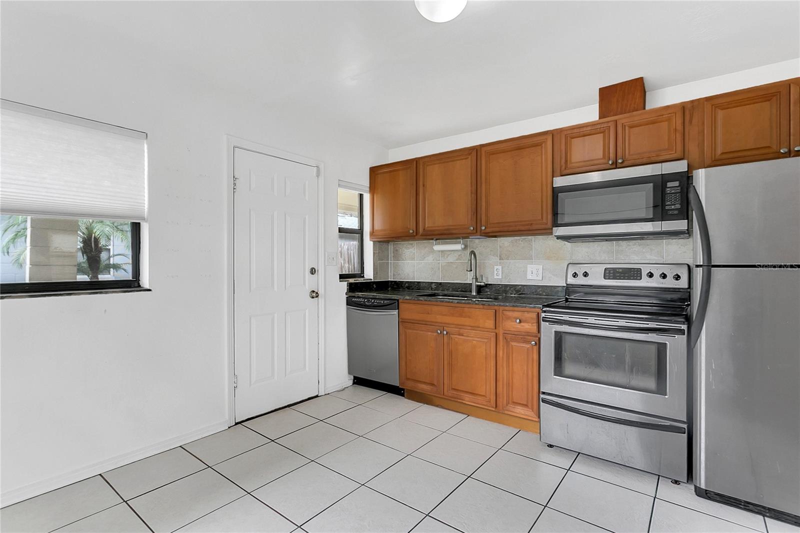 Image 7 of 26 For 1700 Ferris Avenue