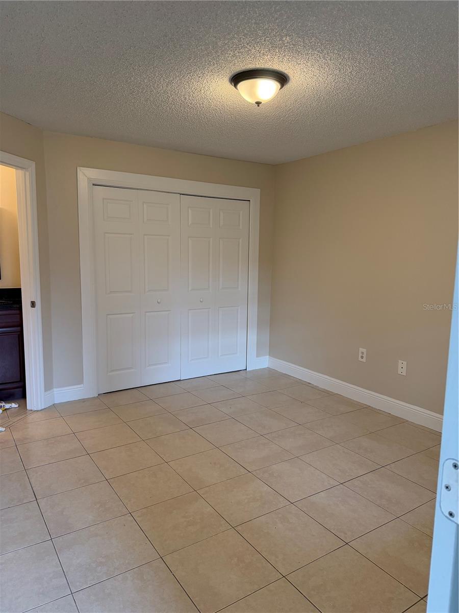 Image 12 of 16 For 425 Fountainhead Circle 106