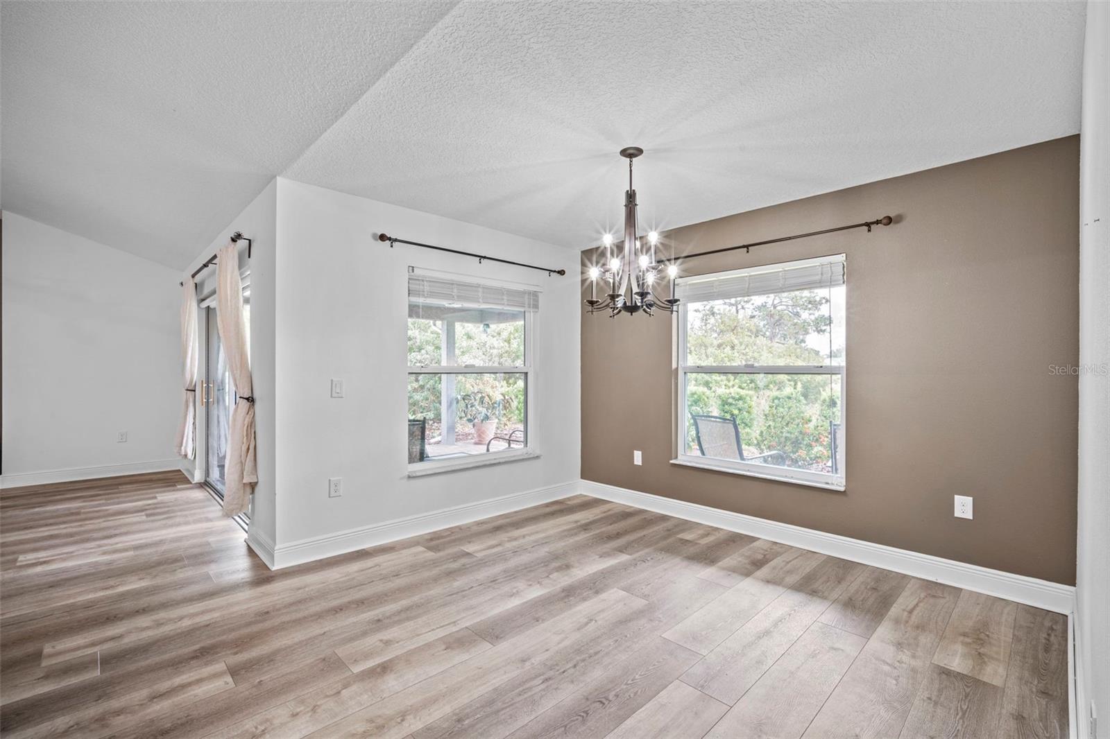 Image 19 of 52 For 510 Cody Allen Court