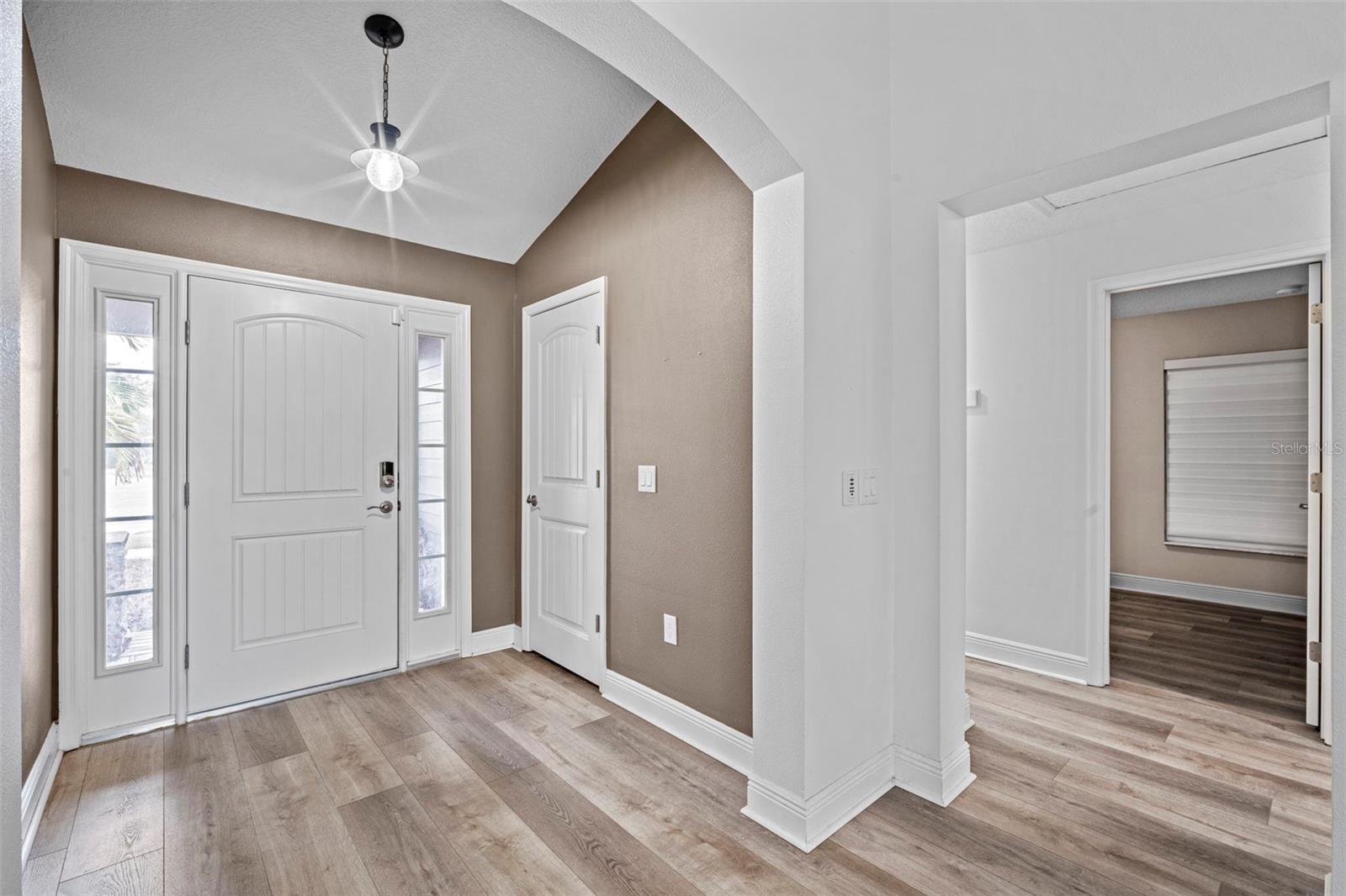 Image 7 of 52 For 510 Cody Allen Court