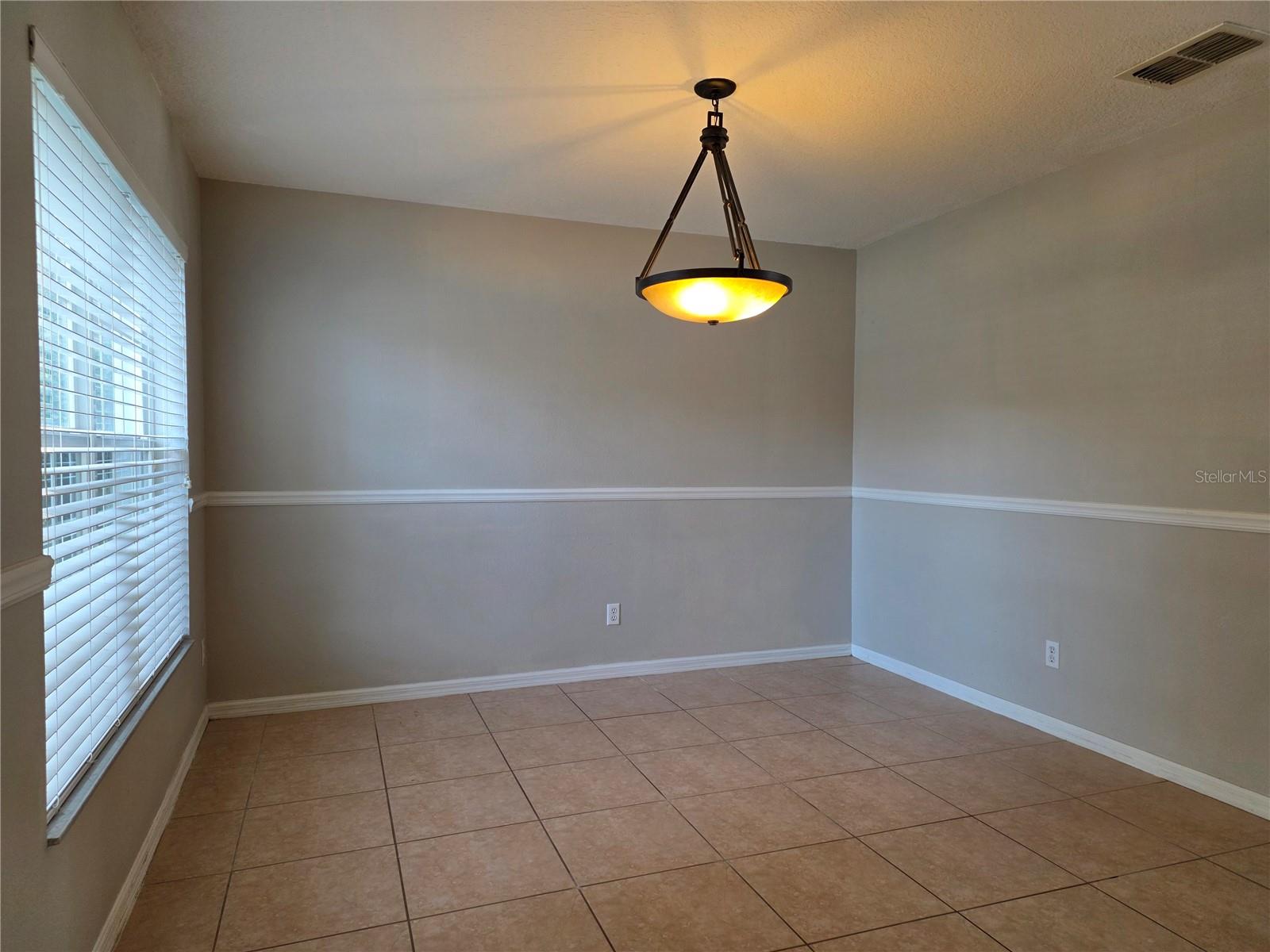 Image 5 of 37 For 1645 Algonkin Loop