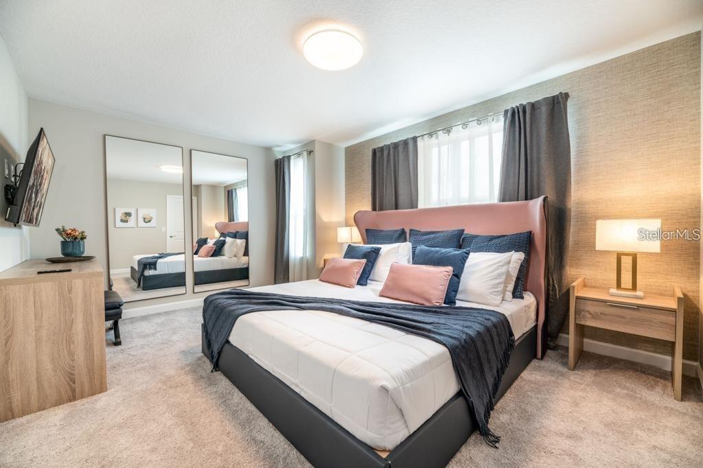 Image 5 of 12 For 7936 Formosa Valley Place