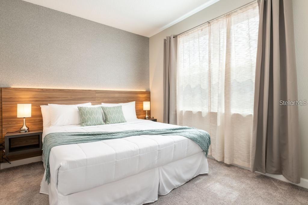 Image 7 of 12 For 7936 Formosa Valley Place