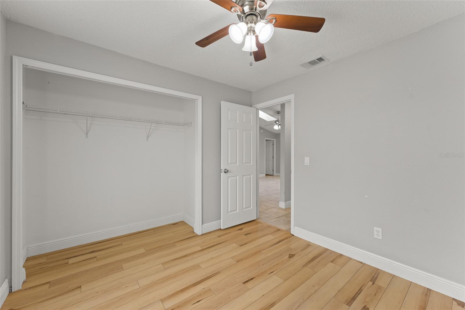 Image 20 of 36 For 1058 Alpug Avenue