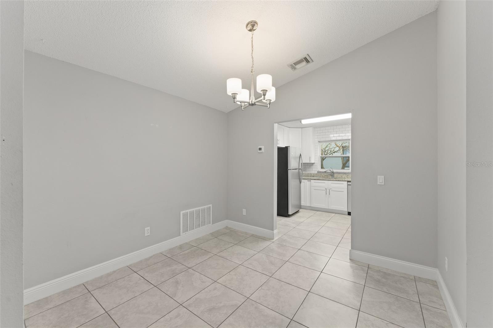 Image 4 of 36 For 1058 Alpug Avenue