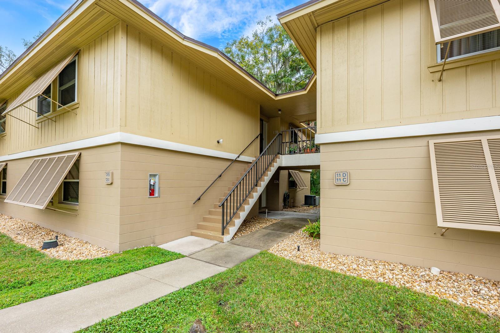 Image 18 of 23 For 140 Orchid Woods Court 11c