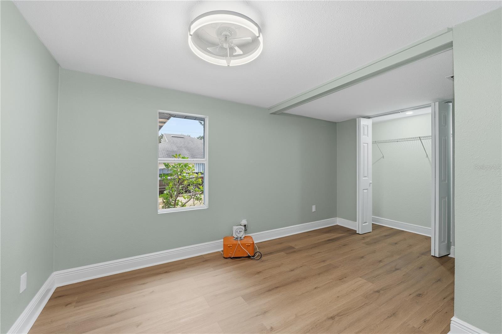 Image 12 of 34 For 616 Lime Street