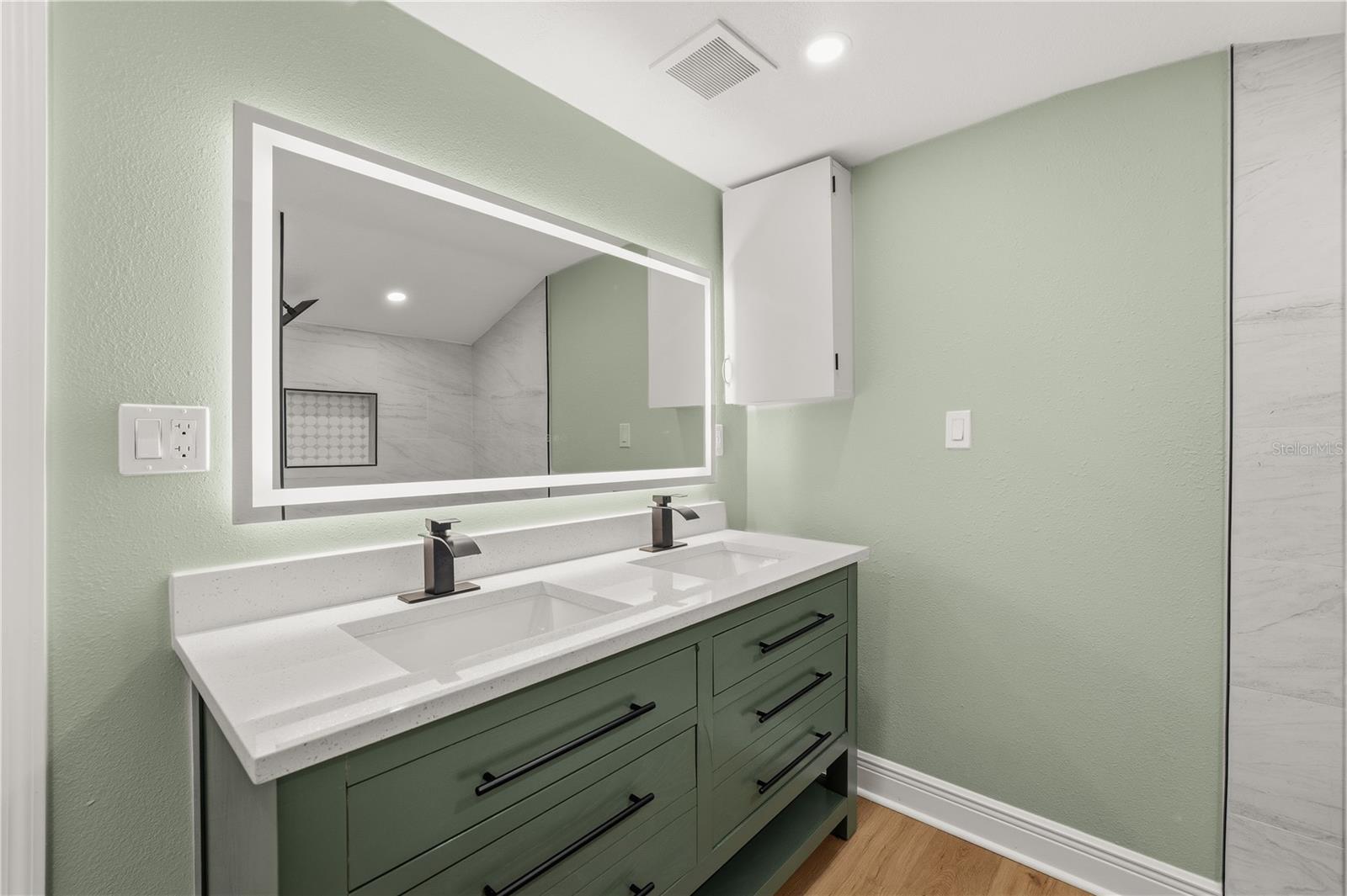 Image 16 of 34 For 616 Lime Street