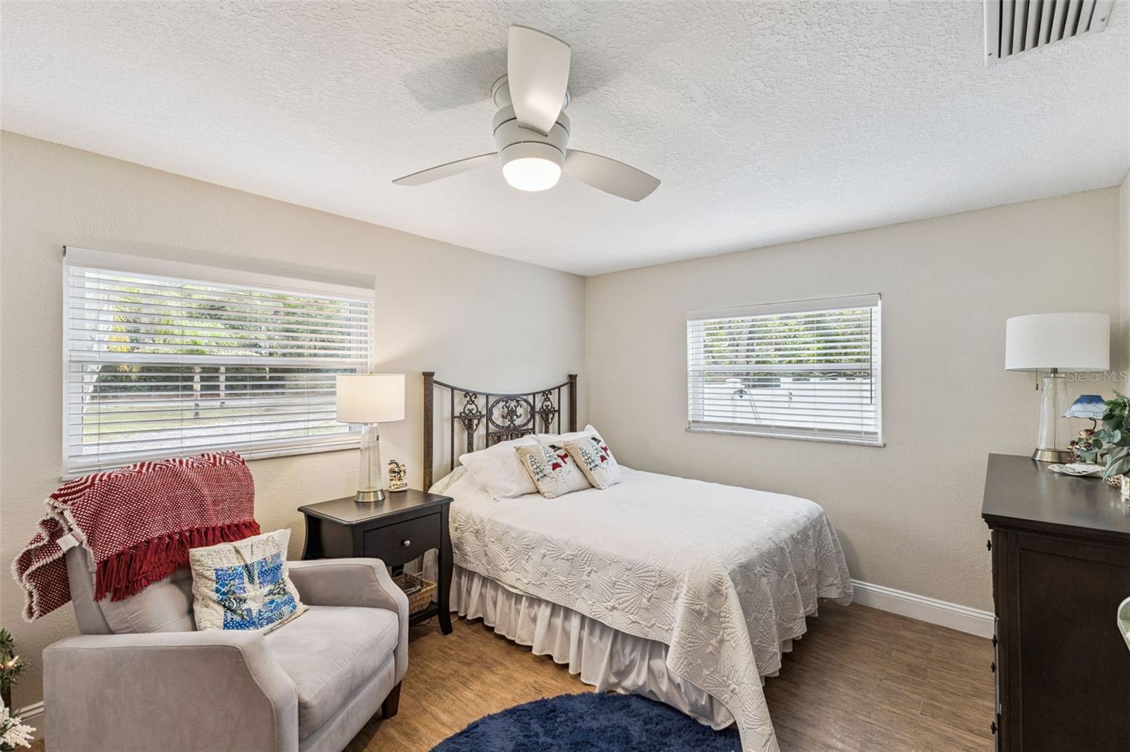 Image 16 of 35 For 530 Lake Bingham Road