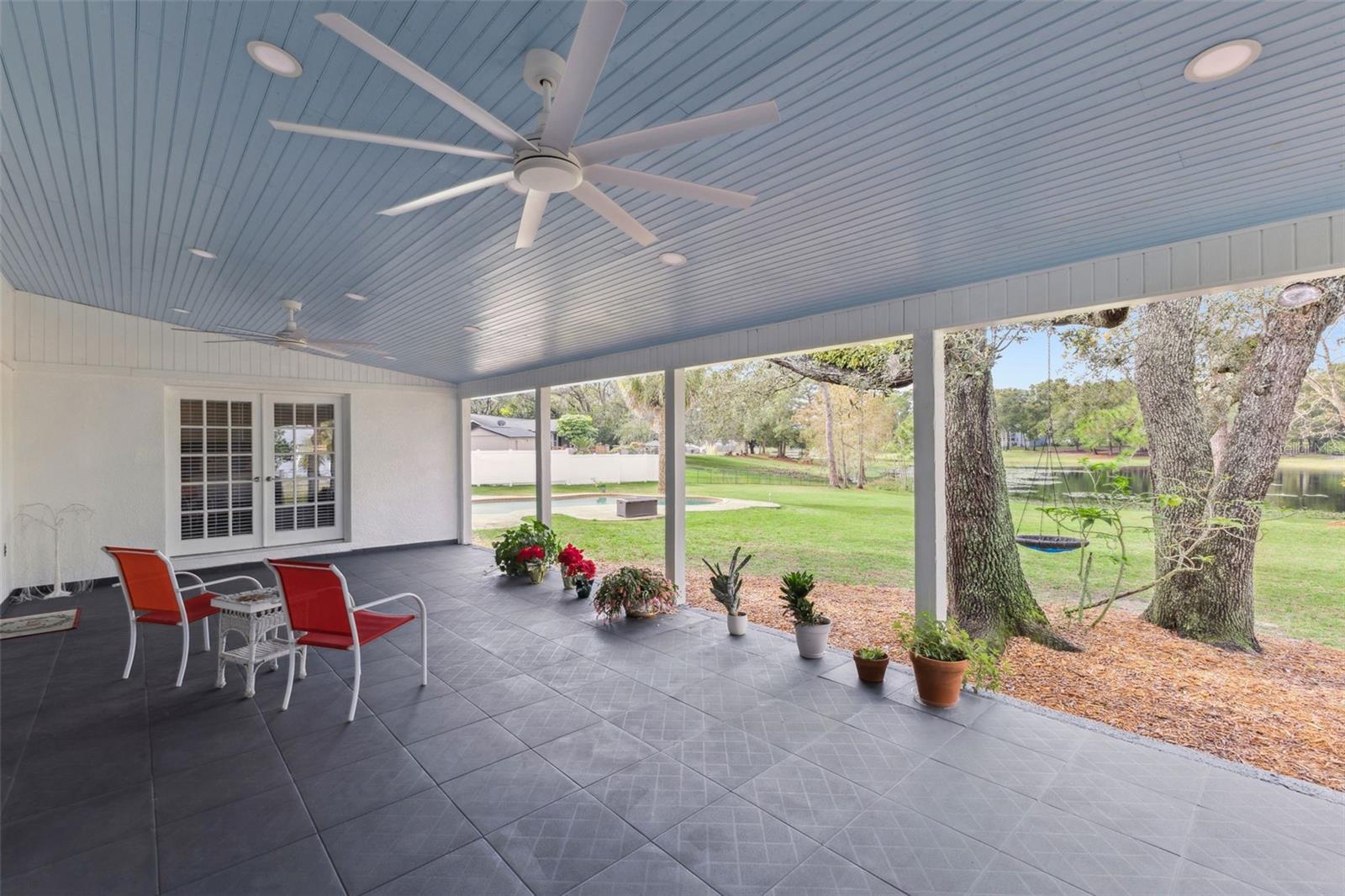 Image 26 of 35 For 530 Lake Bingham Road