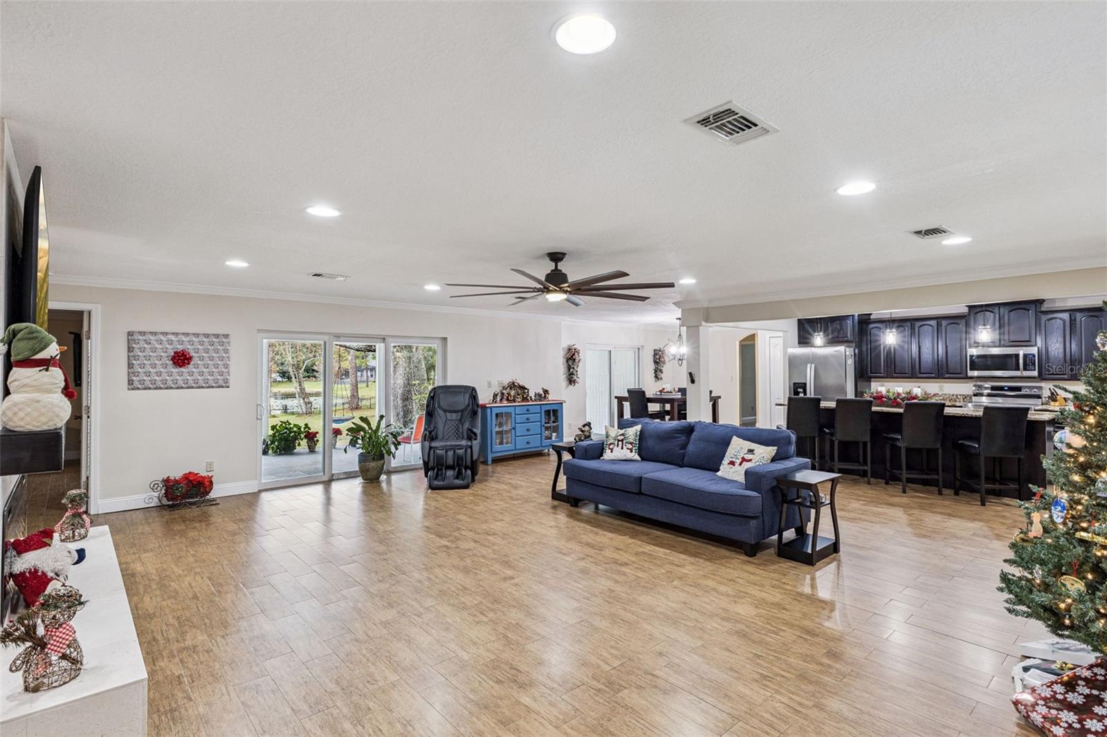 Image 6 of 35 For 530 Lake Bingham Road