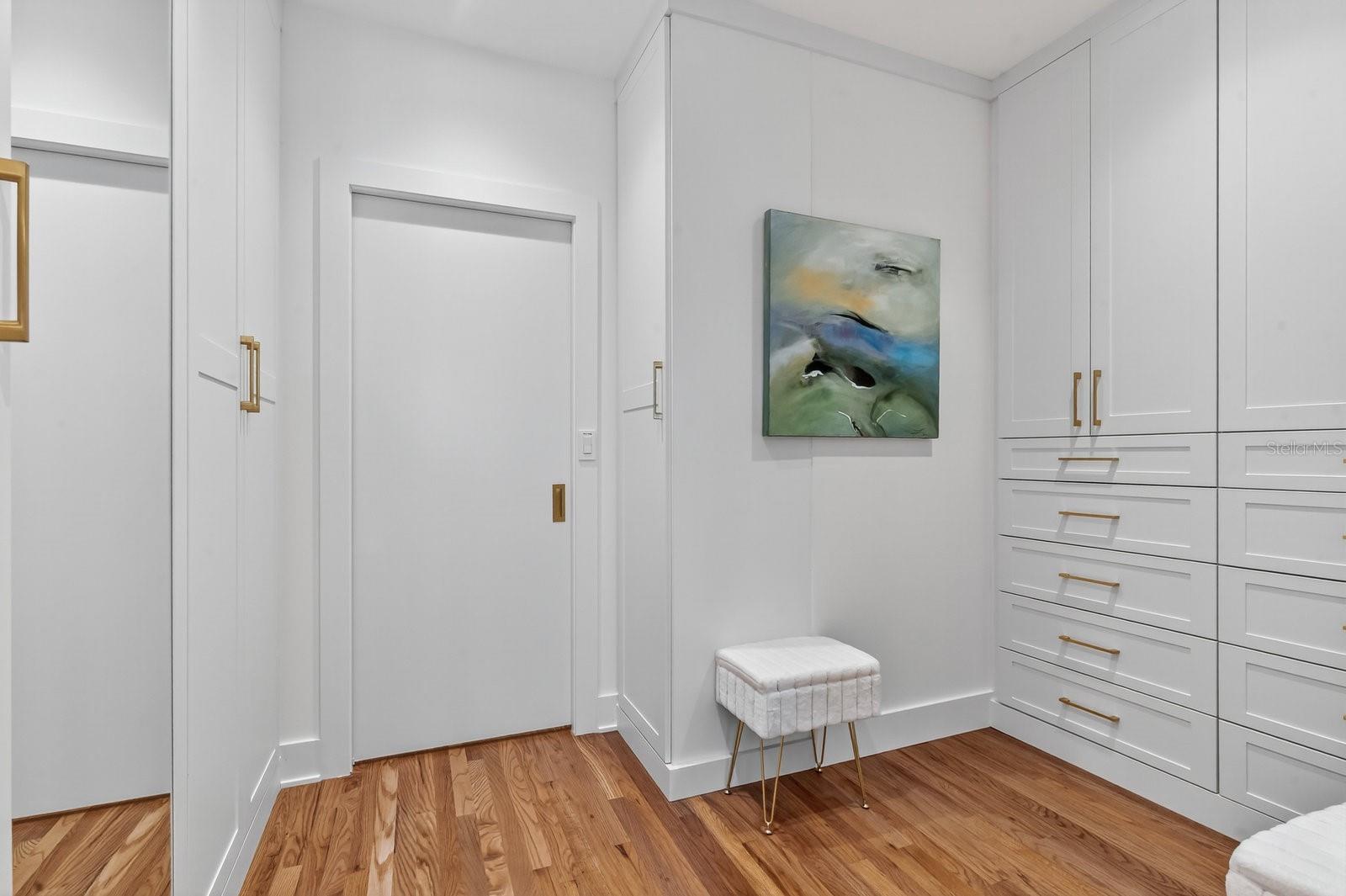 Image 46 of 78 For 631 Lake Catherine Drive