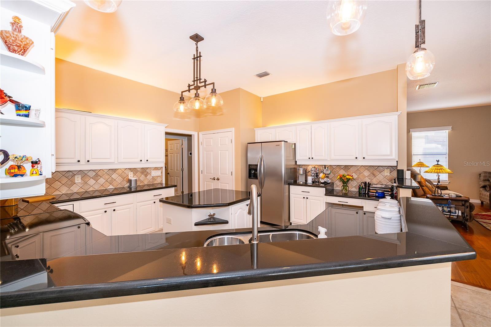 Image 6 of 38 For 5638 Craindale Drive