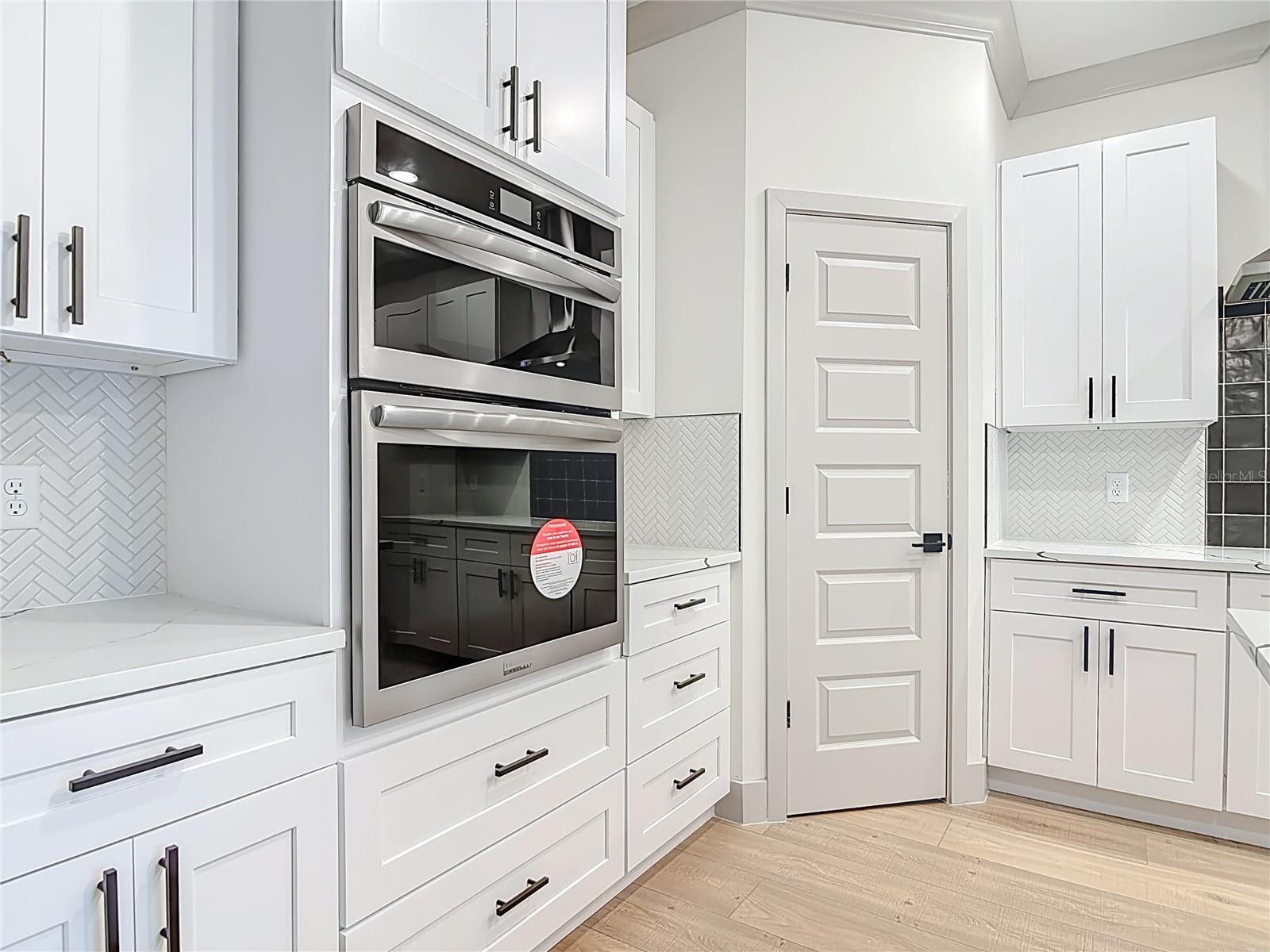 Image 11 of 46 For 226 W Pennsylvania Avenue