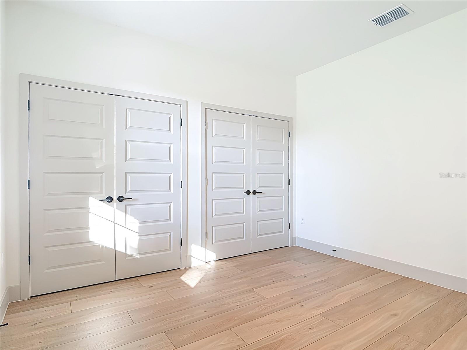 Image 24 of 46 For 226 W Pennsylvania Avenue