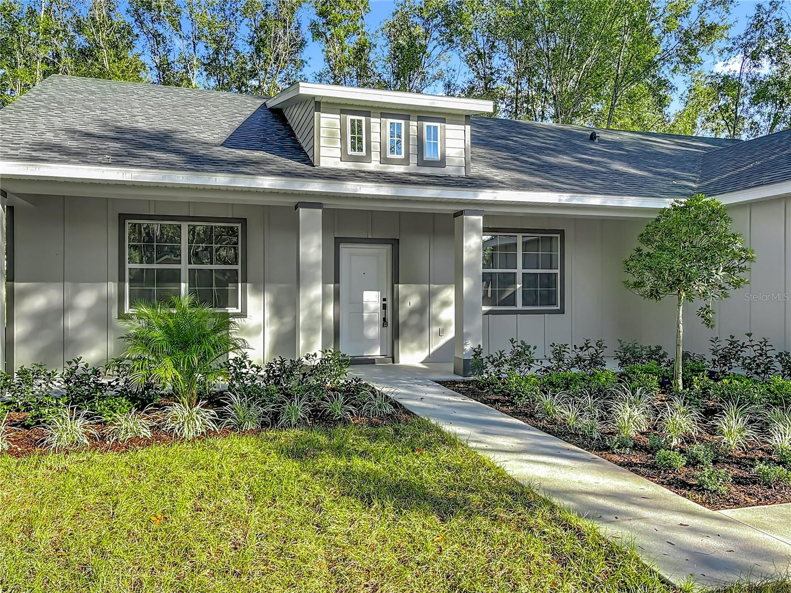 Image 3 of 46 For 226 W Pennsylvania Avenue