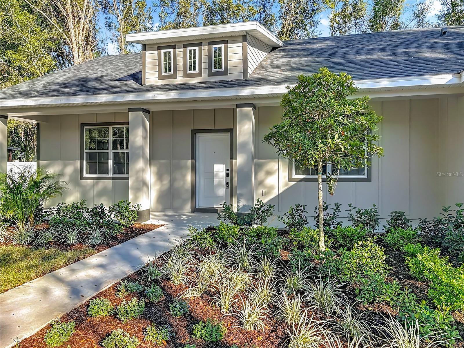 Image 4 of 46 For 226 W Pennsylvania Avenue