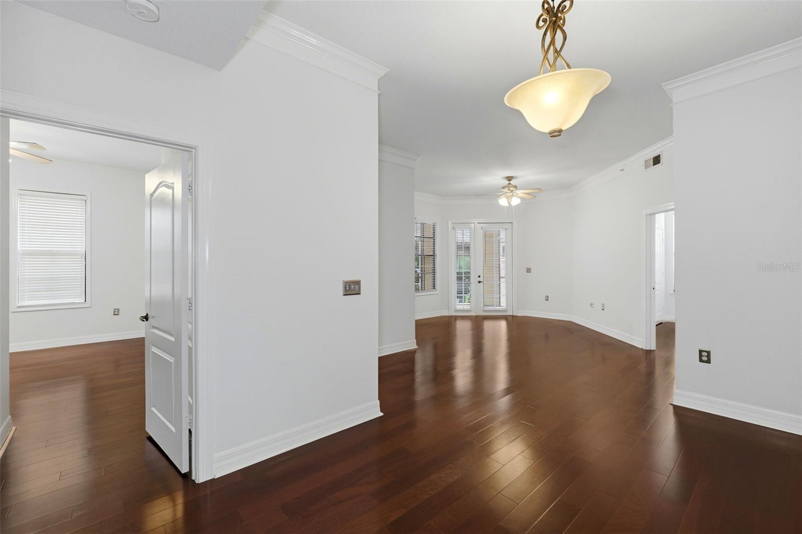 Image 4 of 68 For 501 Mirasol Circle 102