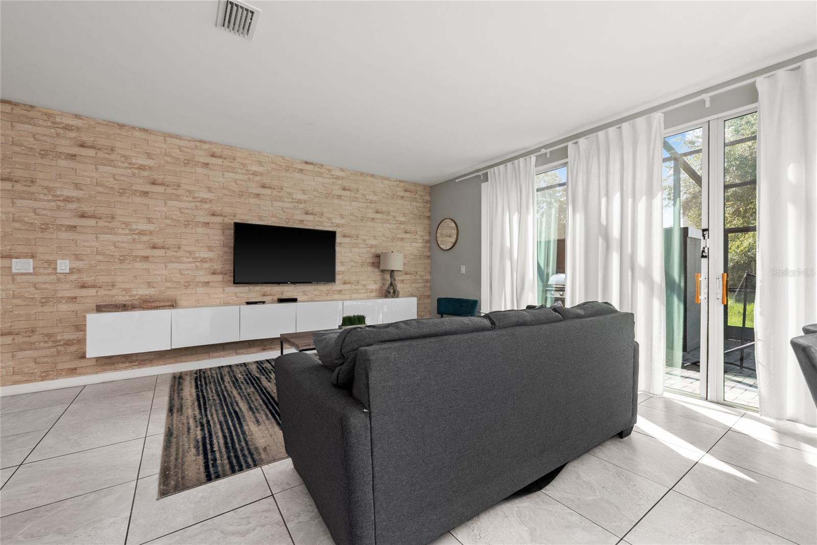 Image 20 of 29 For 4402 Le Reve Court