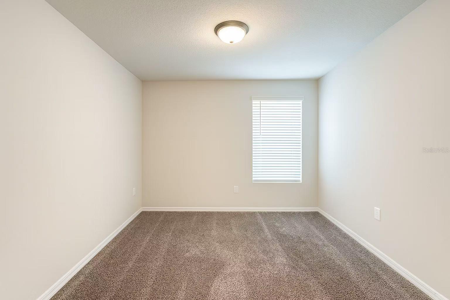 Image 19 of 31 For 17351 Million Lakes Court