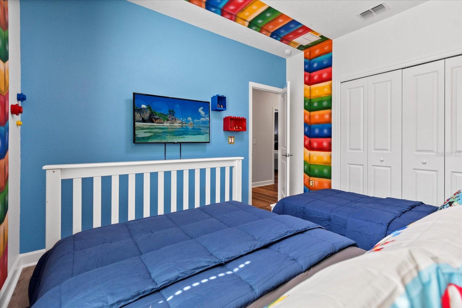 Image 16 of 77 For 2737 Bookmark Drive